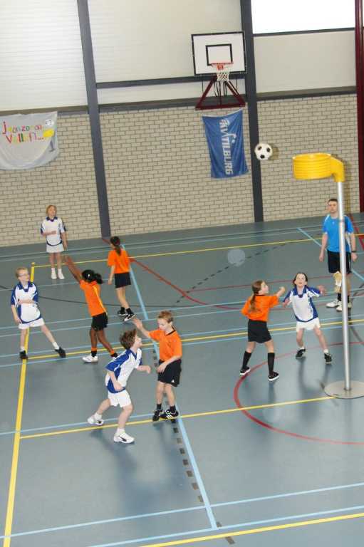 Korfbal E2  13 maart 2010.JPG